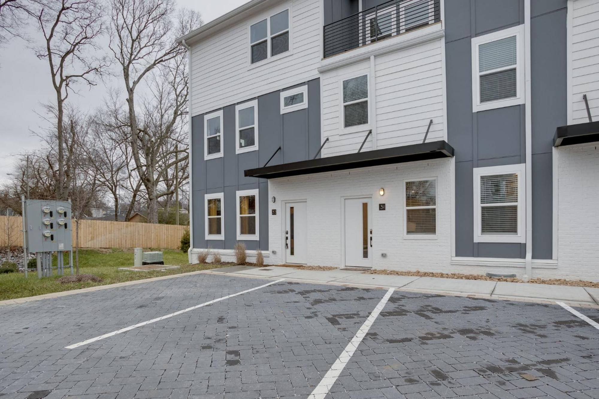 Modern Townhome, 10Min To Downtown! 8Min To Grand Ole Opry! Sleeps 8! Nashville Exterior foto